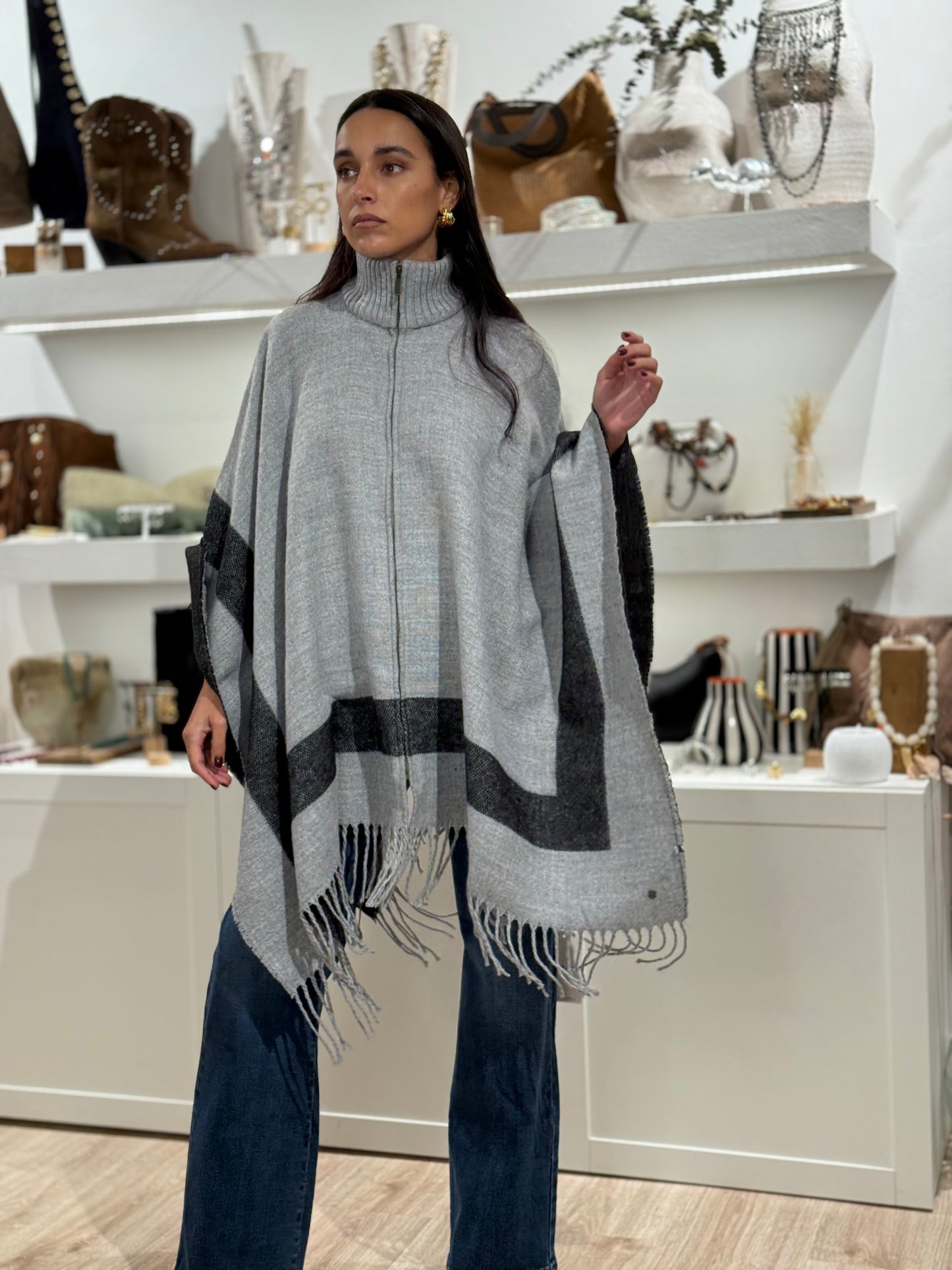 PONCHO POLI GREY