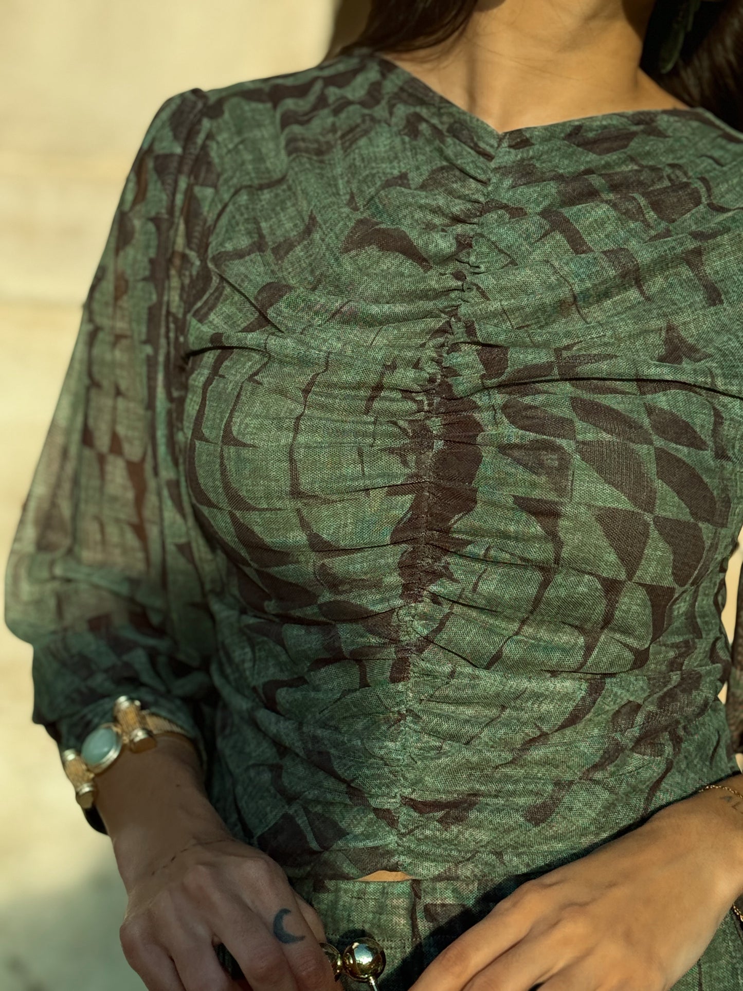 BLUSA IRINA GREEN (Preventa con Fecha Aprox de Servicio Según Talla)