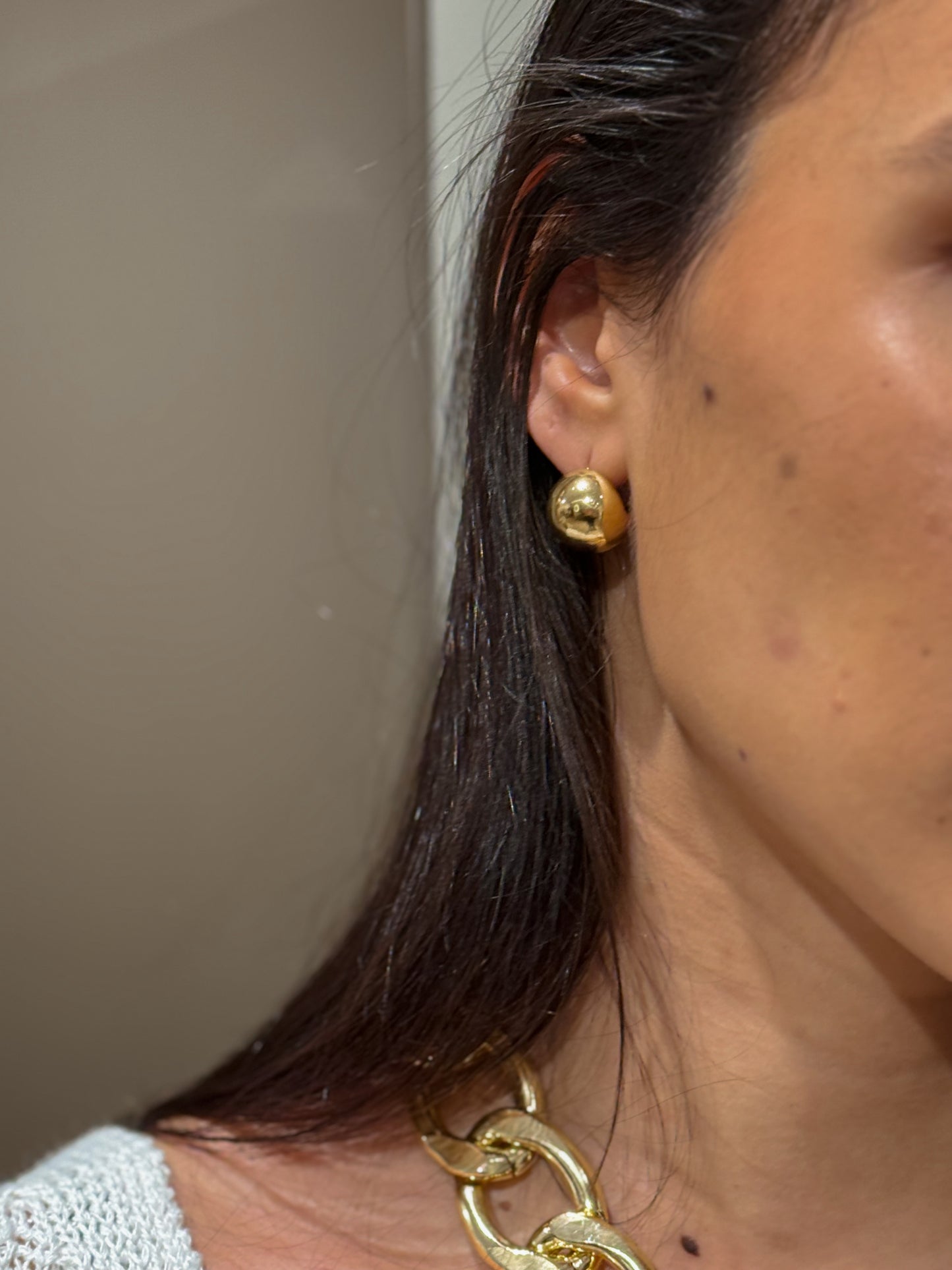 PENDIENTES BOLAS DORADAS