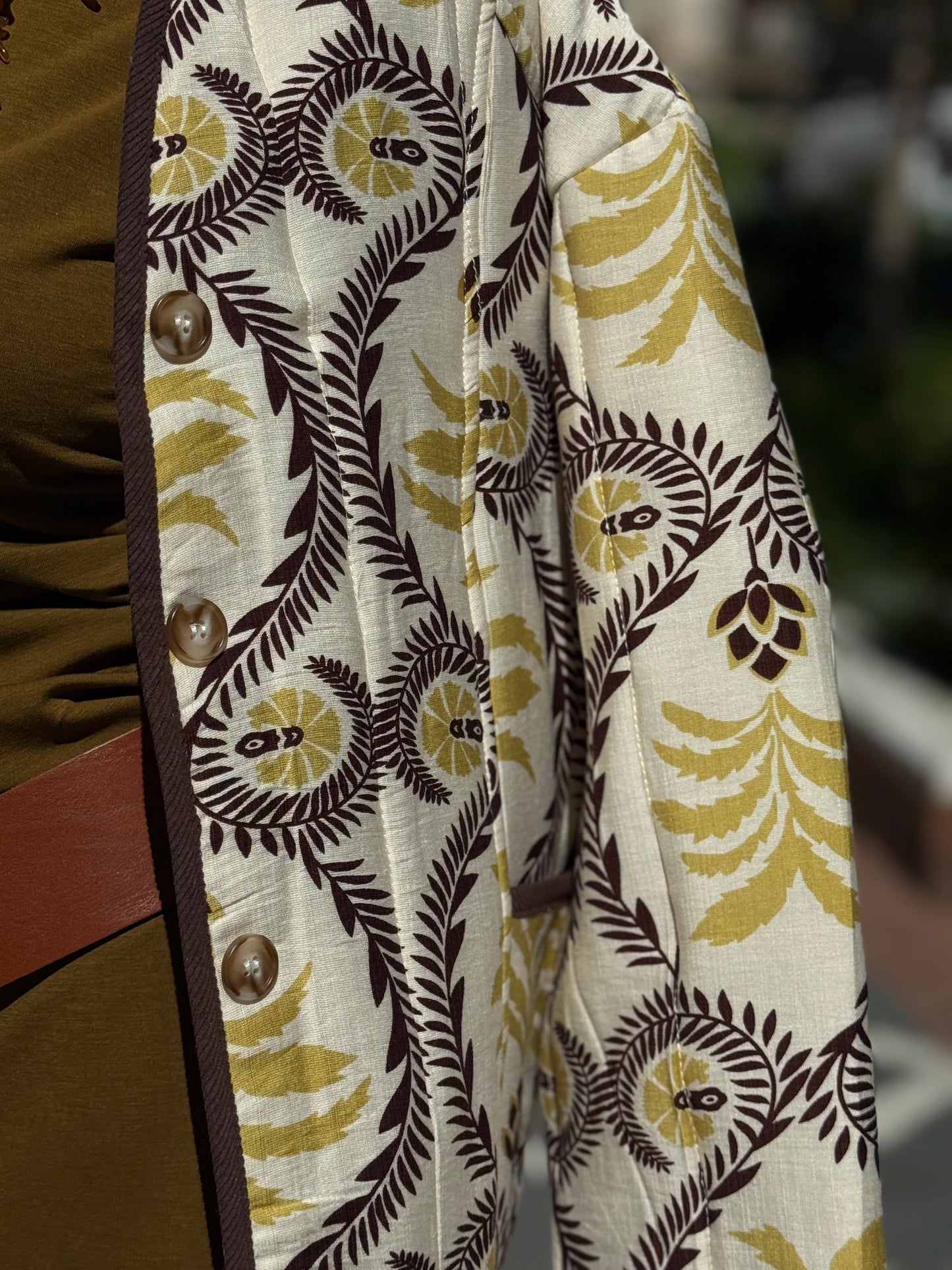 CHAQUETA ESTAMPADA
