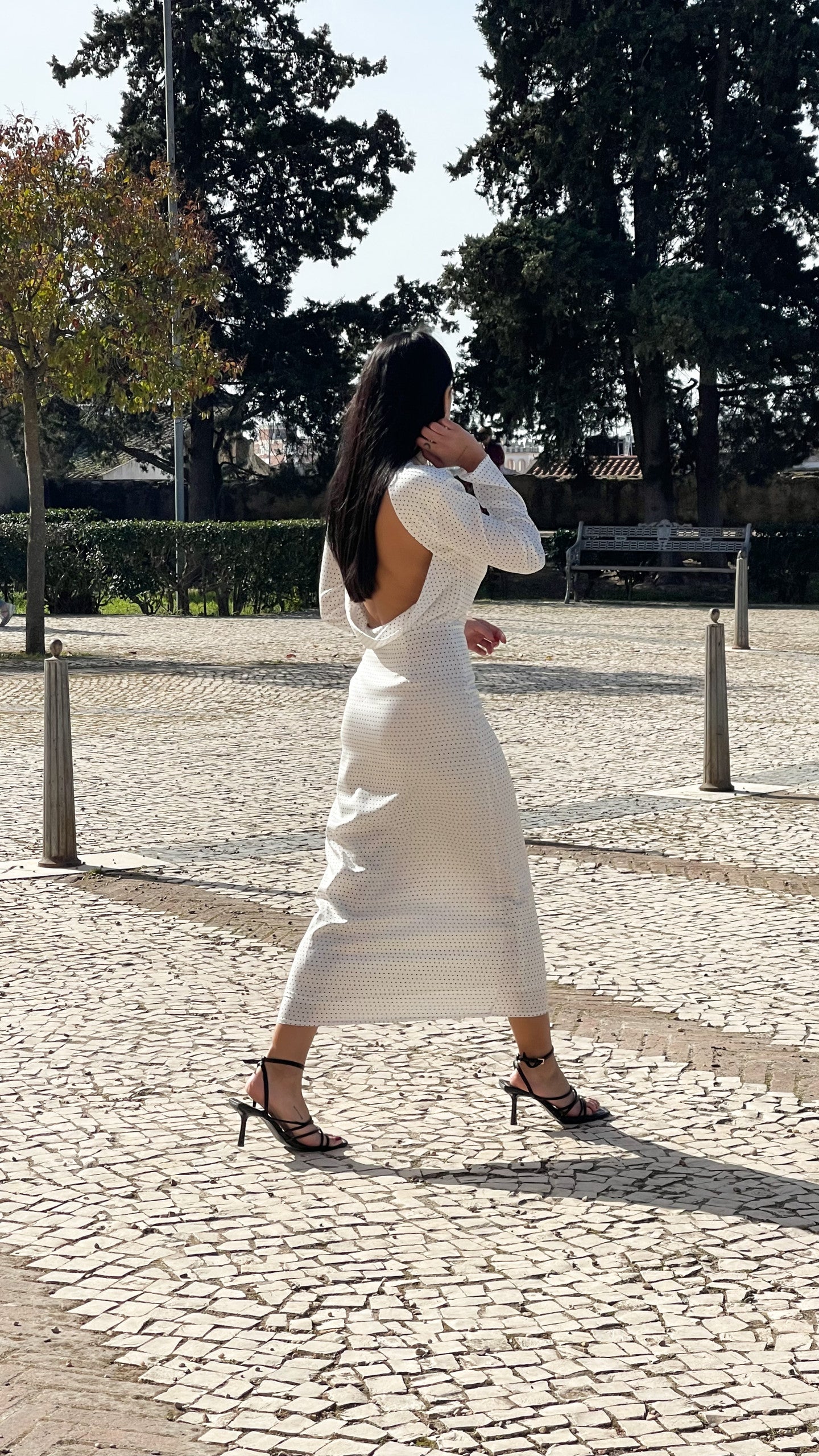 VESTIDO MEGAN LUNARES