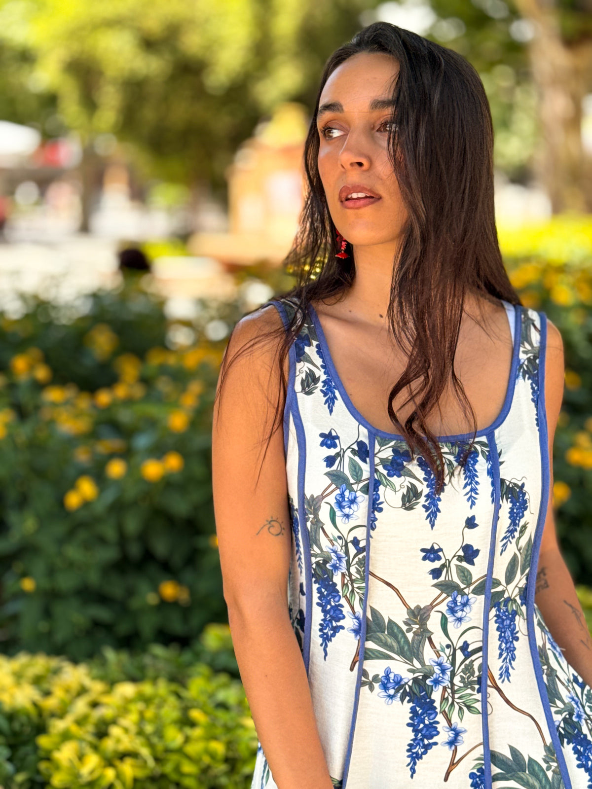 VESTIDO FLORES