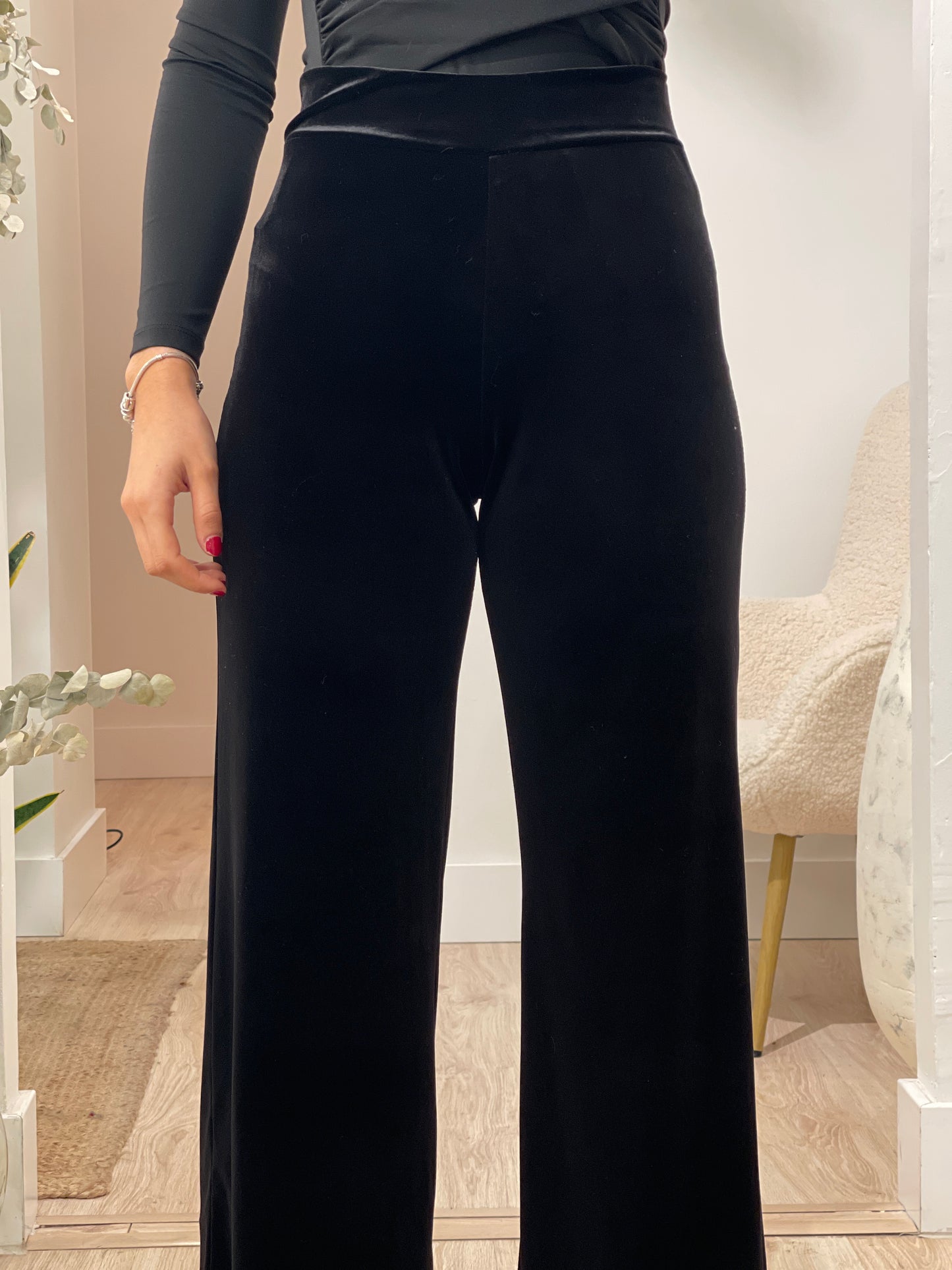 PANTALON TERCIOPELO BLACK