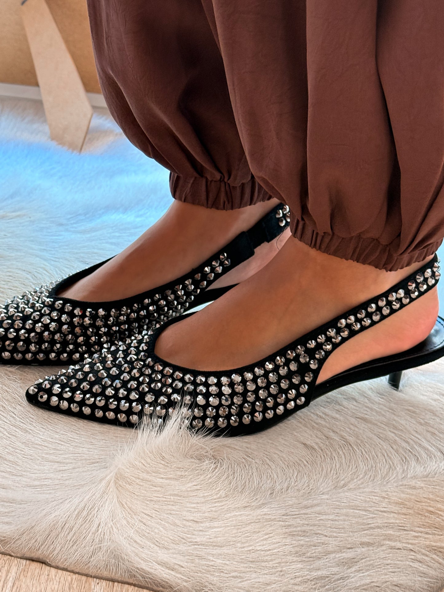 SALON STRASS