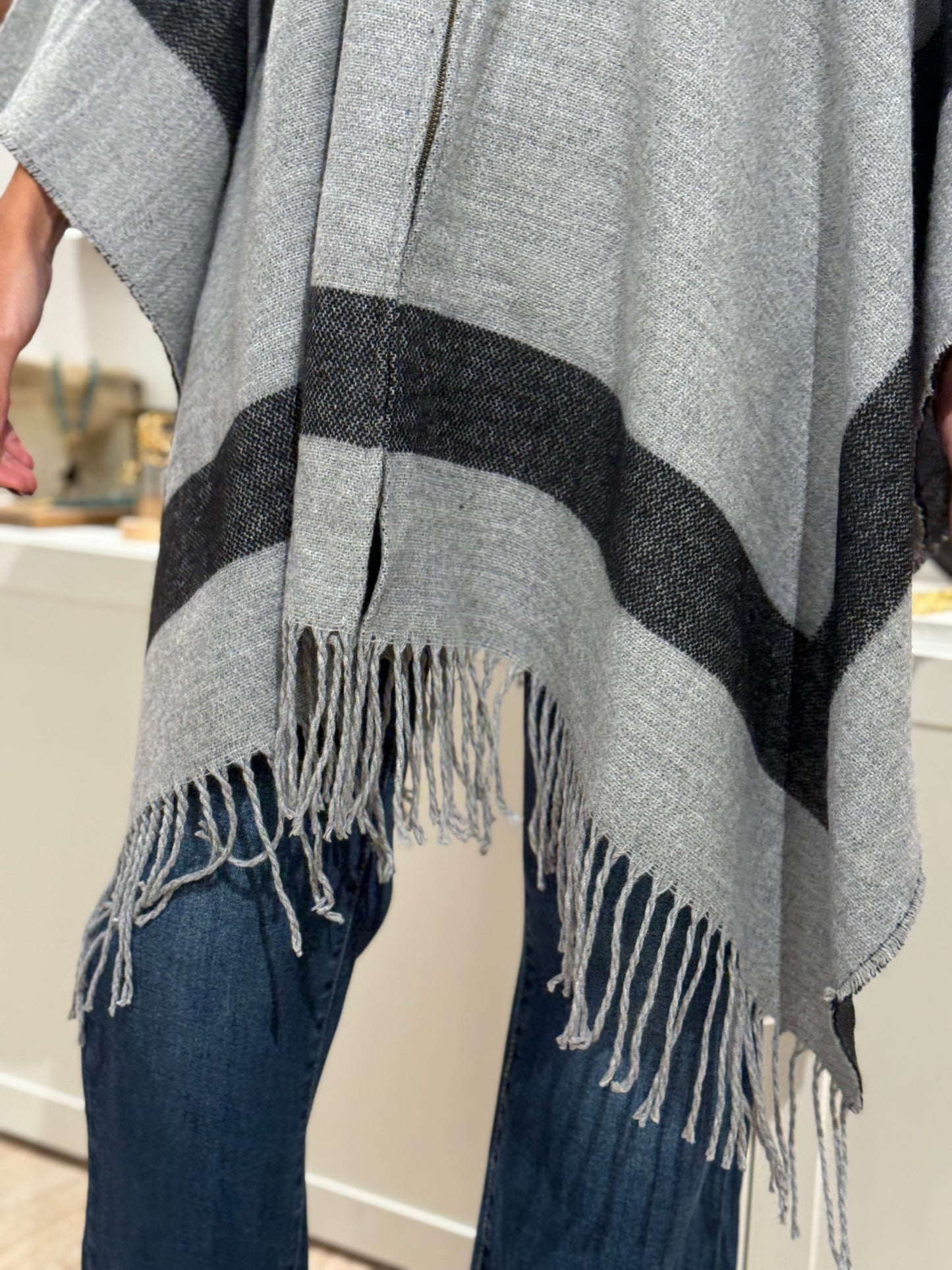 PONCHO POLI GREY