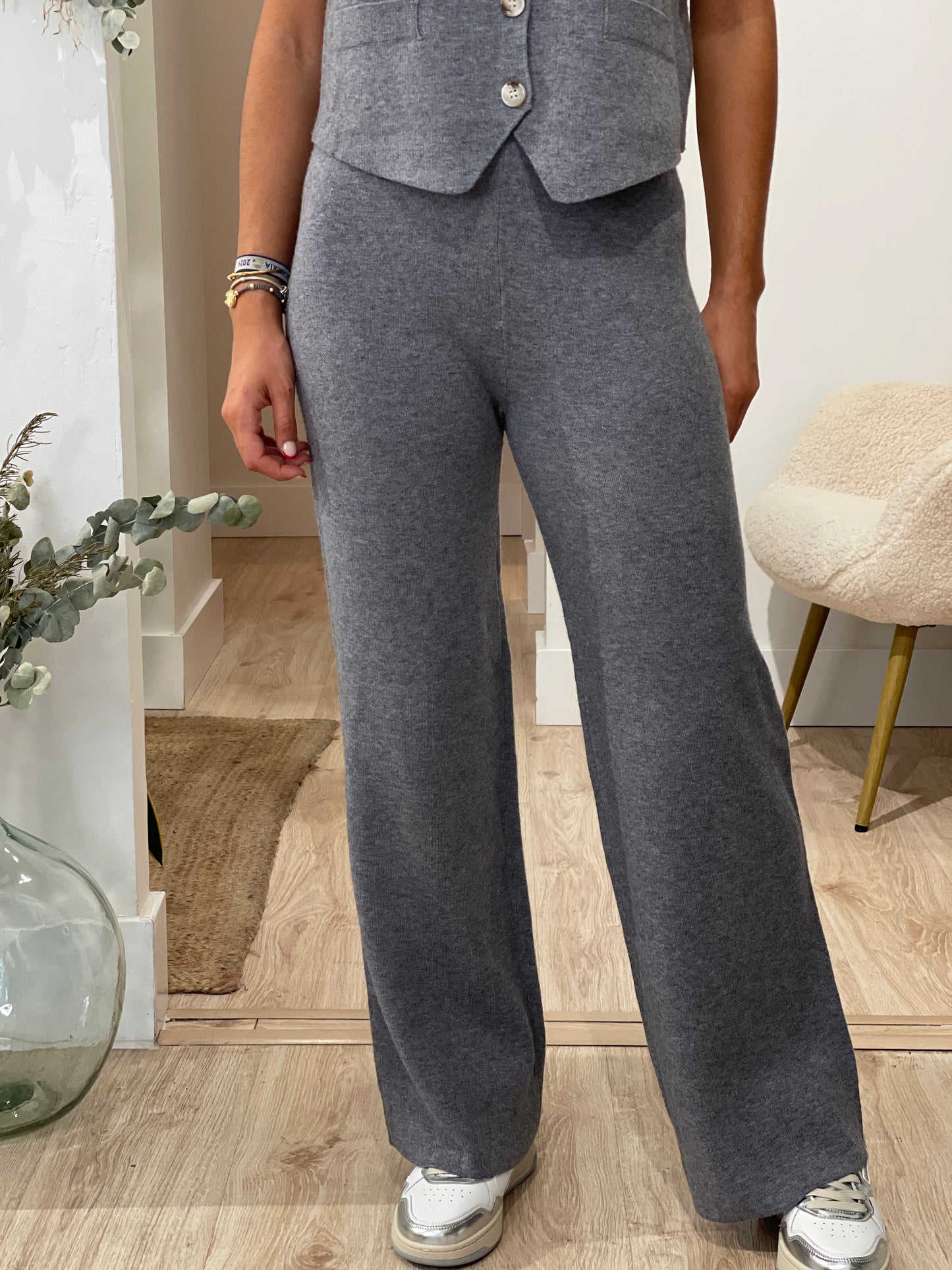 PANTALON PUNTO GREY