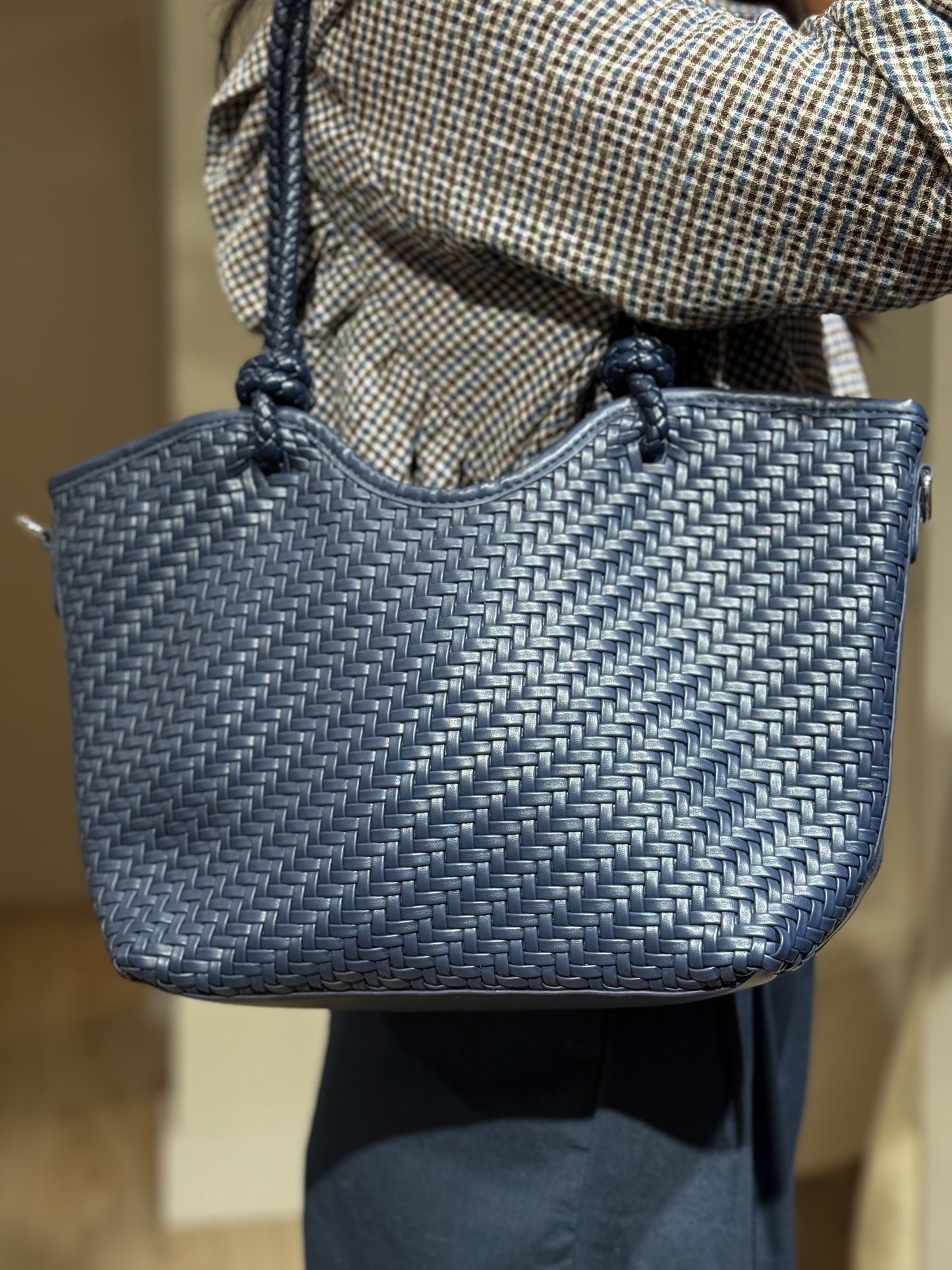 BOLSO TRENZADO DARK BLUE