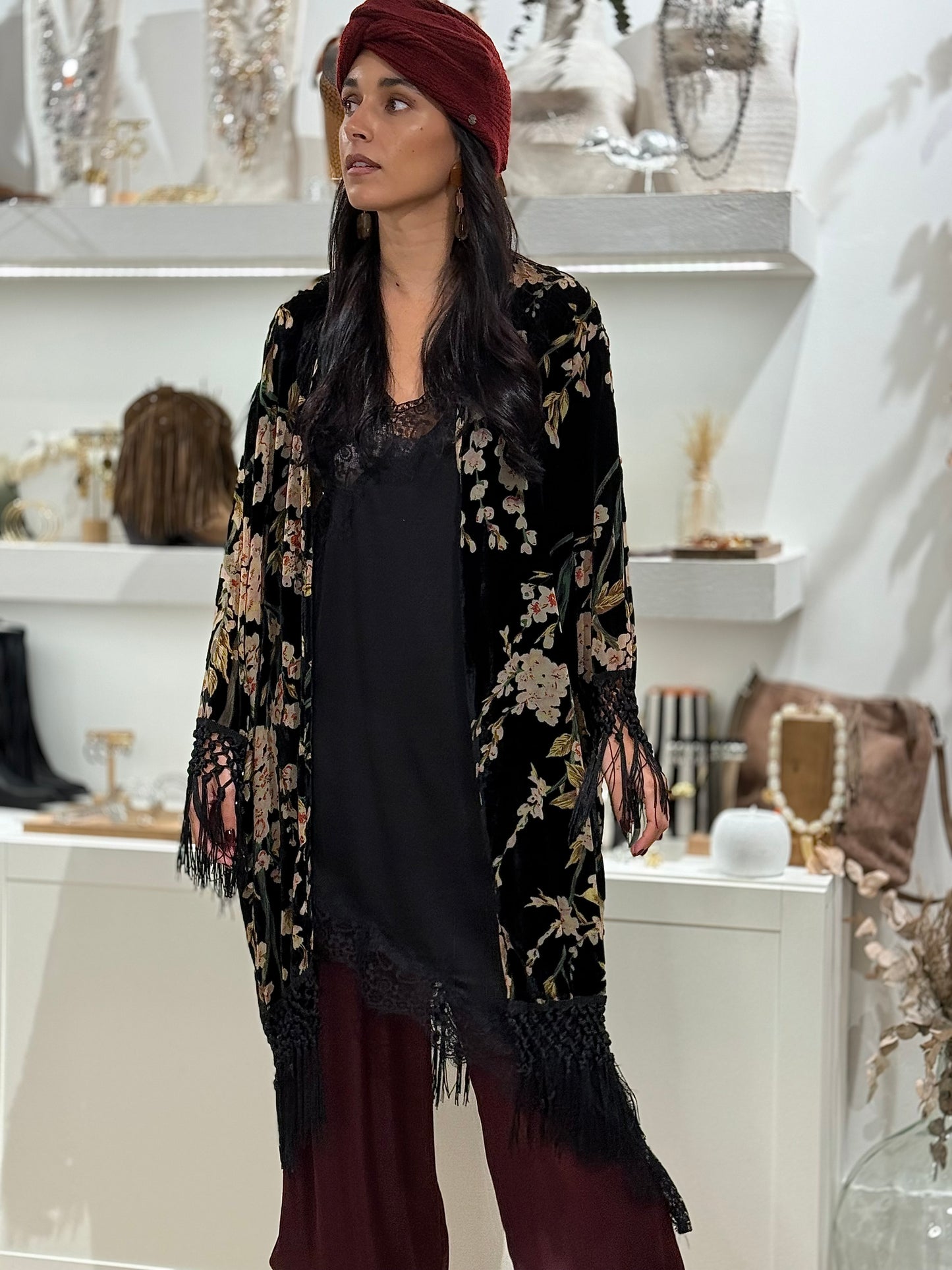 KIMONO FLORES BLACK