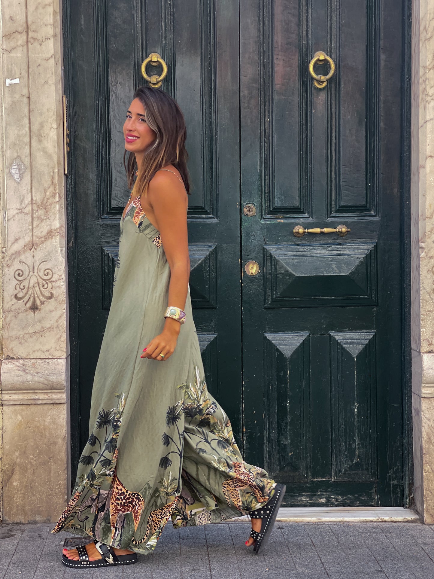 JUMPSUIT SAFARI GREEN (En Reposición Fecha de servicio Aprox. 19 de Mayo)