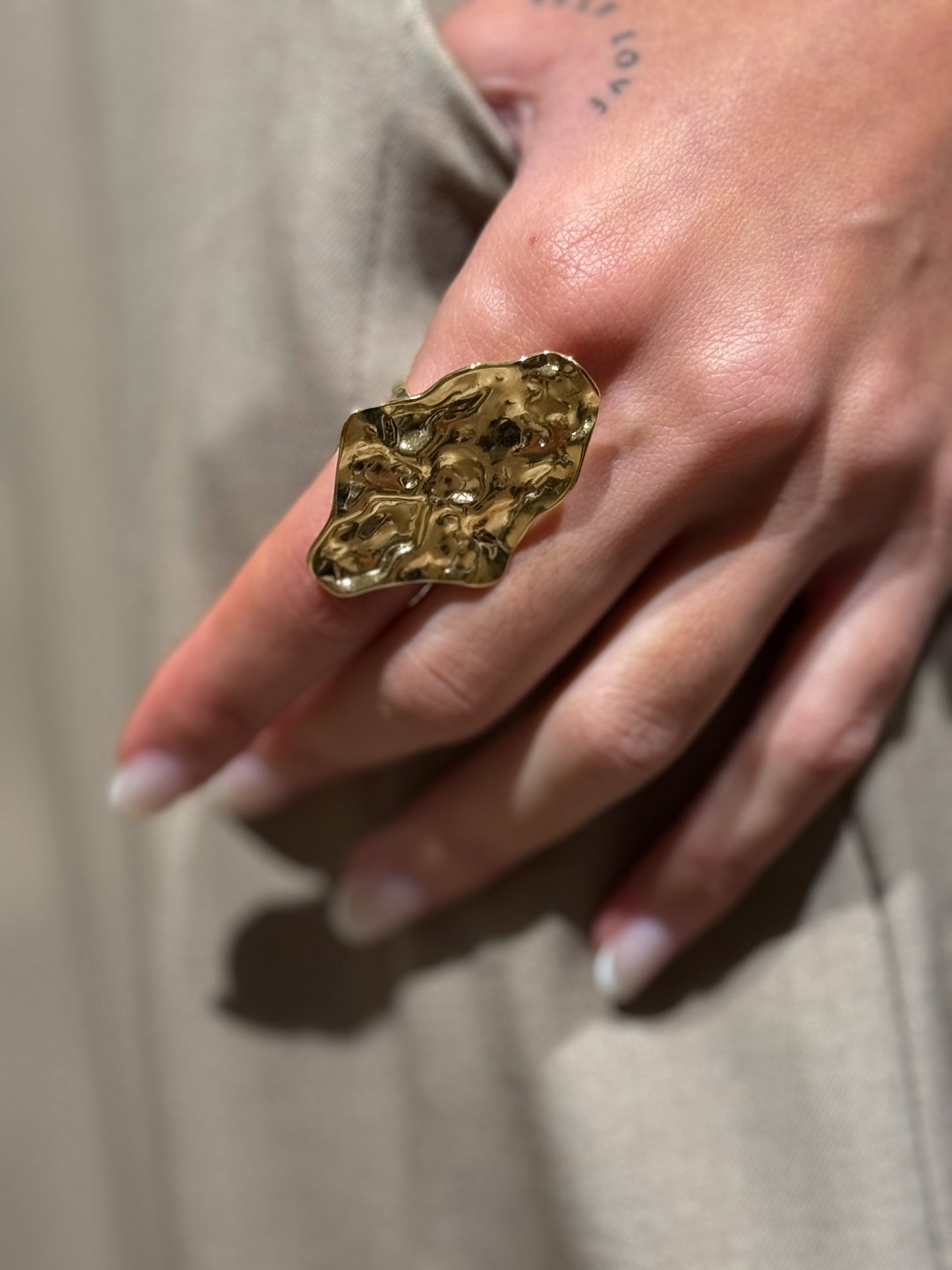 ANILLO GOLD