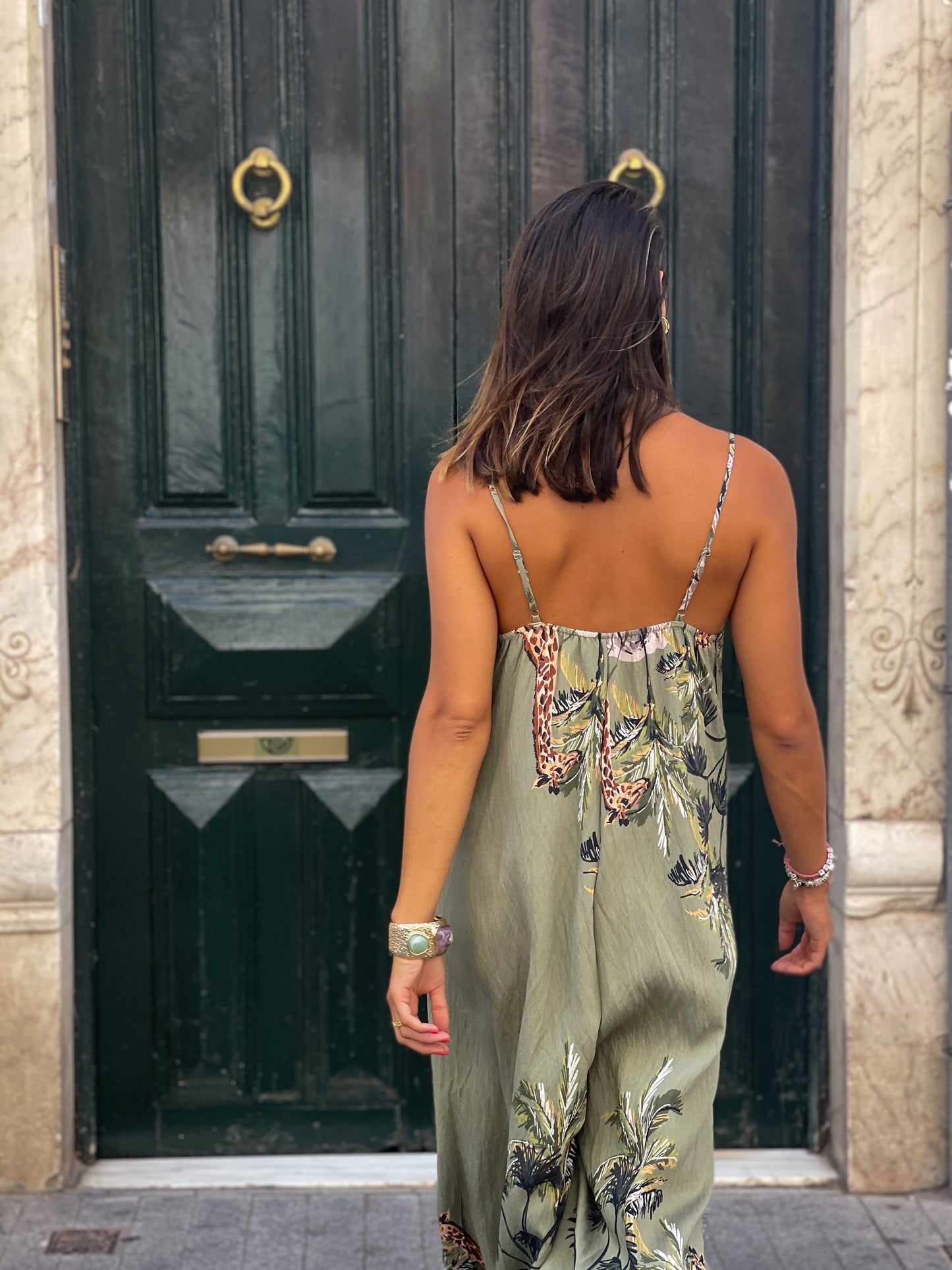 JUMPSUIT SAFARI GREEN (En Reposición Fecha de servicio Aprox. 19 de Mayo)