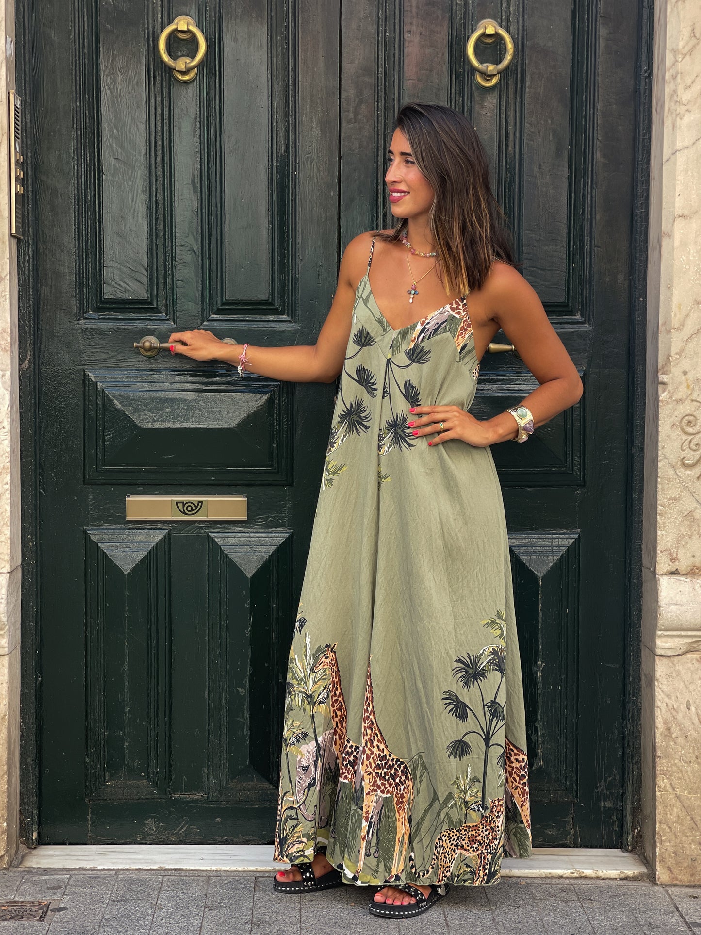 JUMPSUIT SAFARI GREEN (En Reposición Fecha de servicio Aprox. 19 de Mayo)
