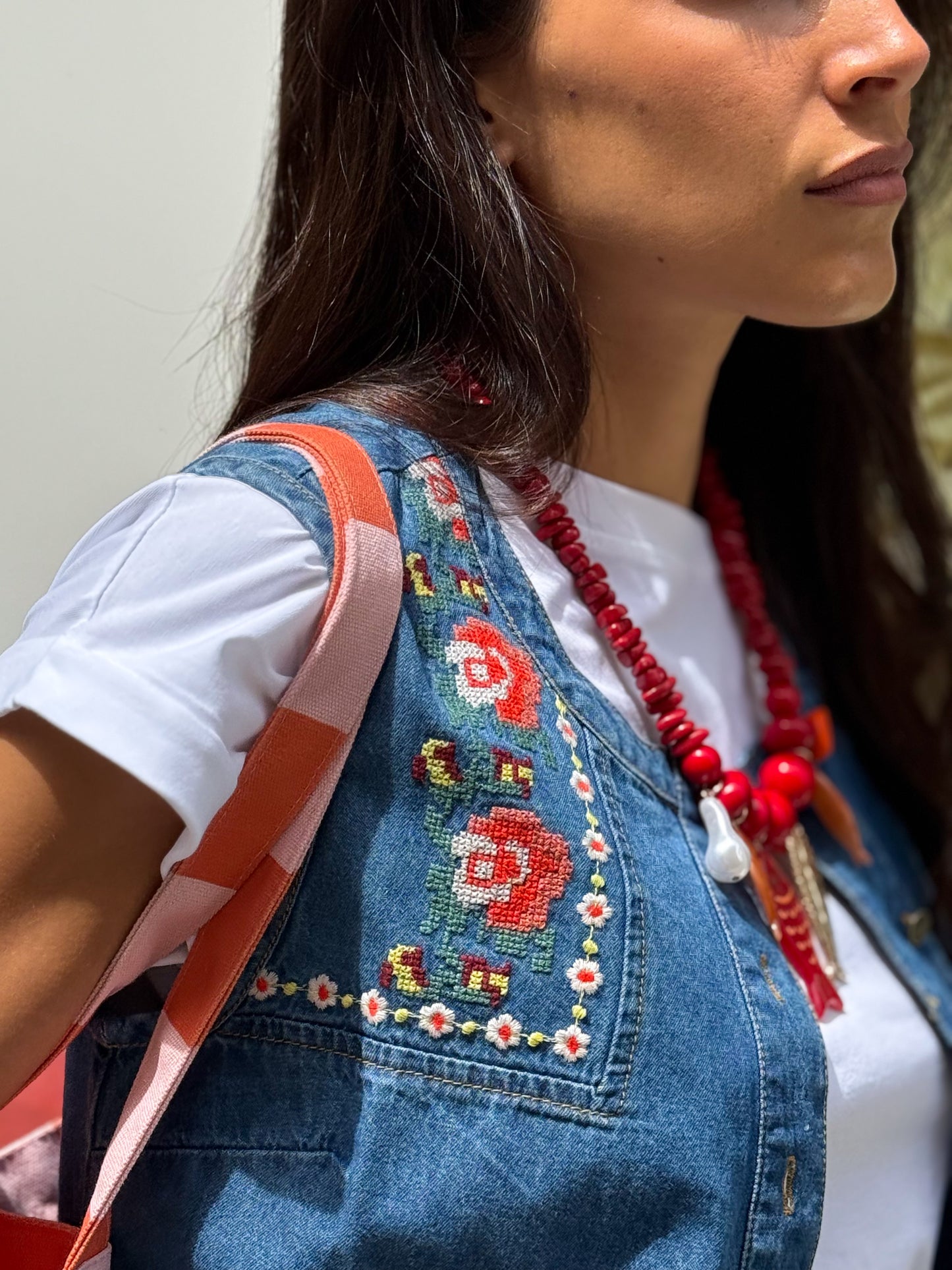CHALECO DENIM BORDADO