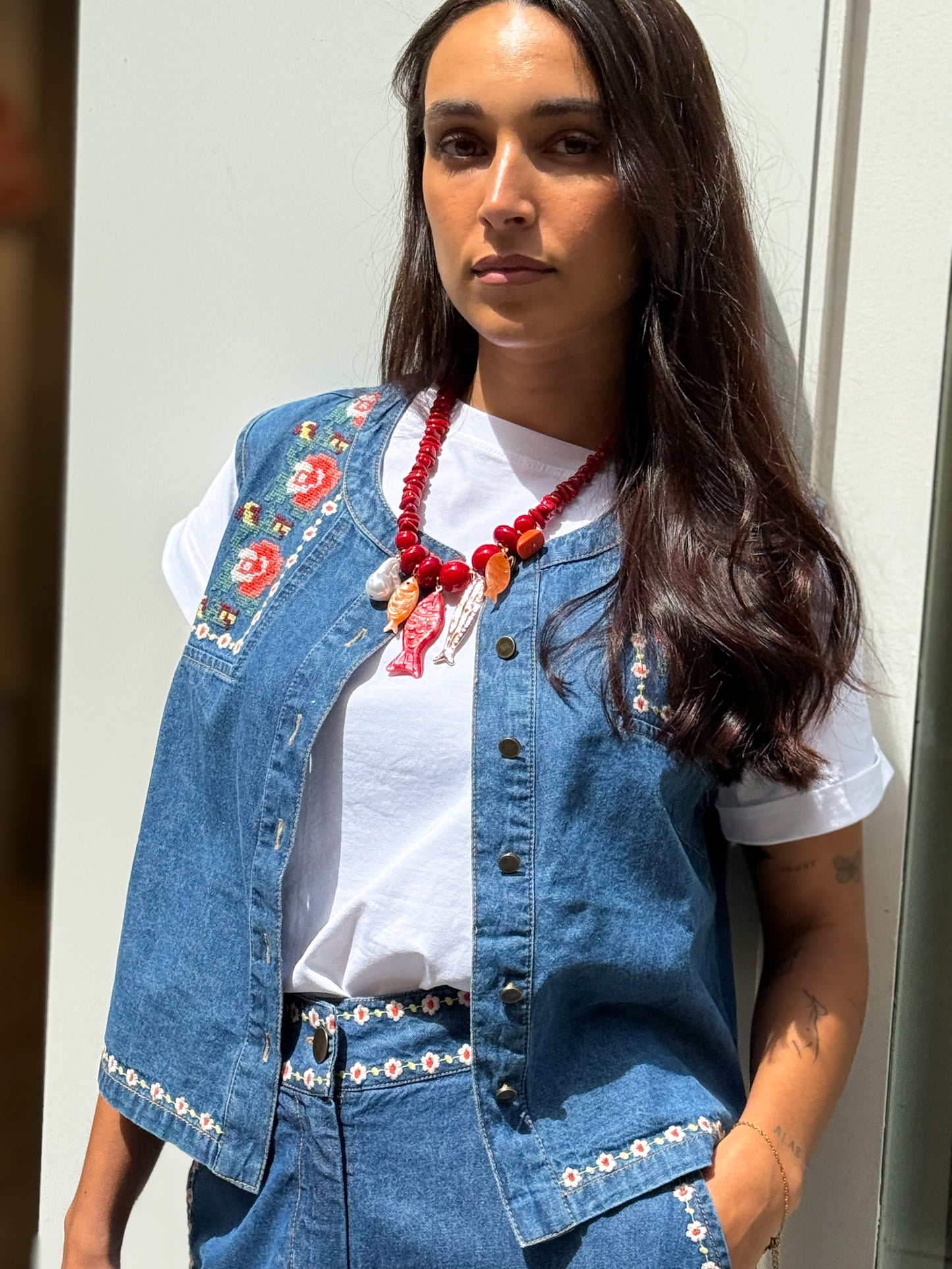 CHALECO DENIM BORDADO