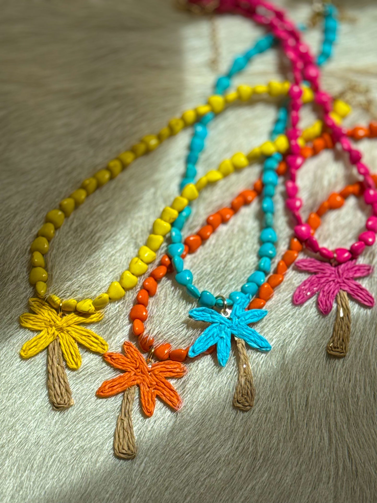 COLLAR PALMERA