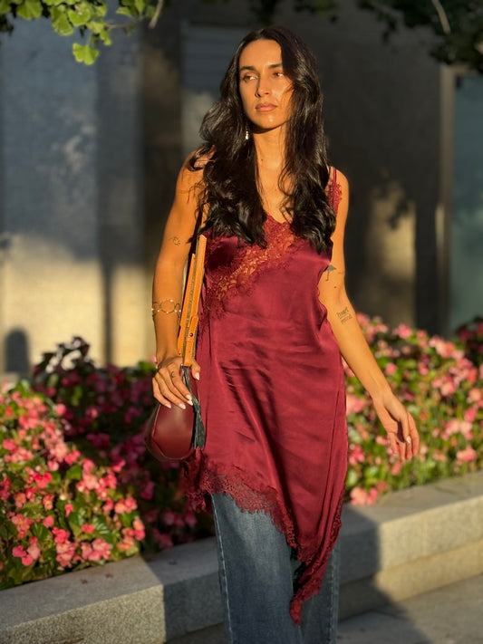 VESTIDO LENCERO BURDEOS