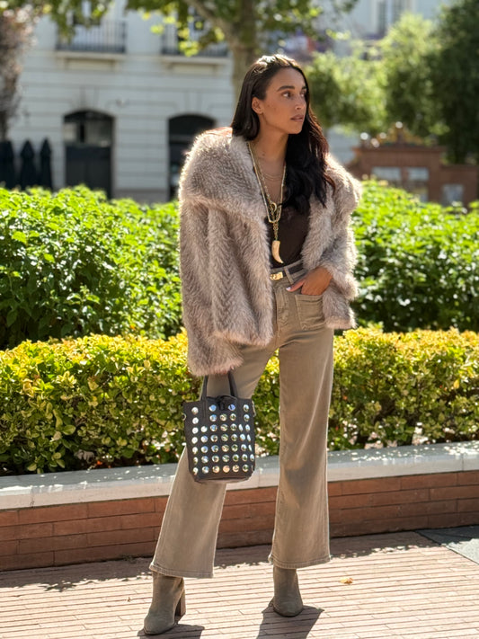 BOLSO TACHAS BROWN