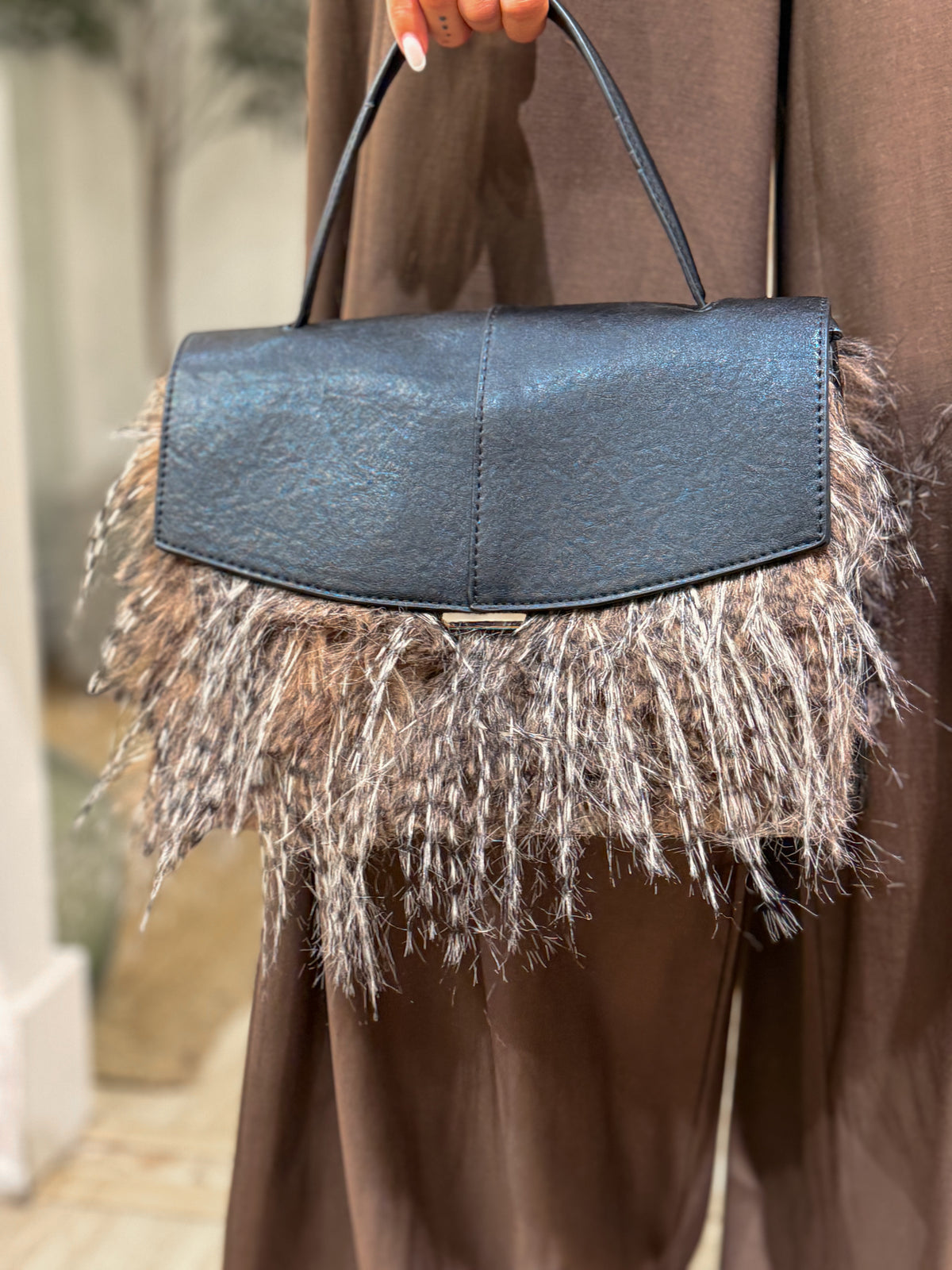 BOLSO PLUMAS ÉBANO